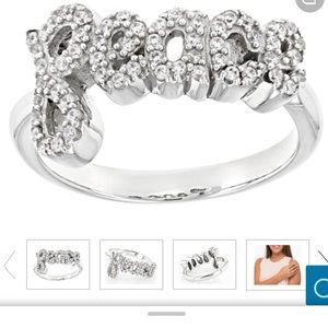 Beautiful white diamond simulant Peace ring